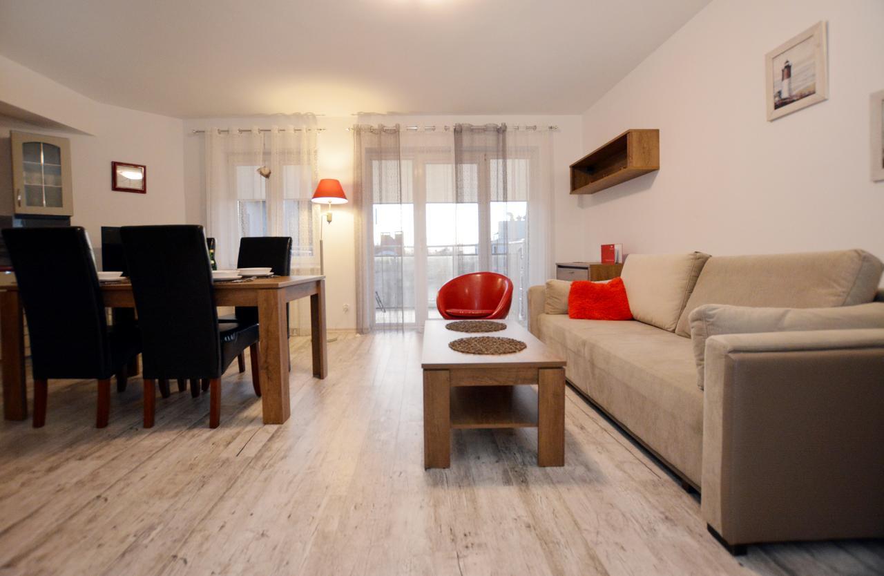 Apartament Przy Latarni Morskiej Колобжег Екстериор снимка