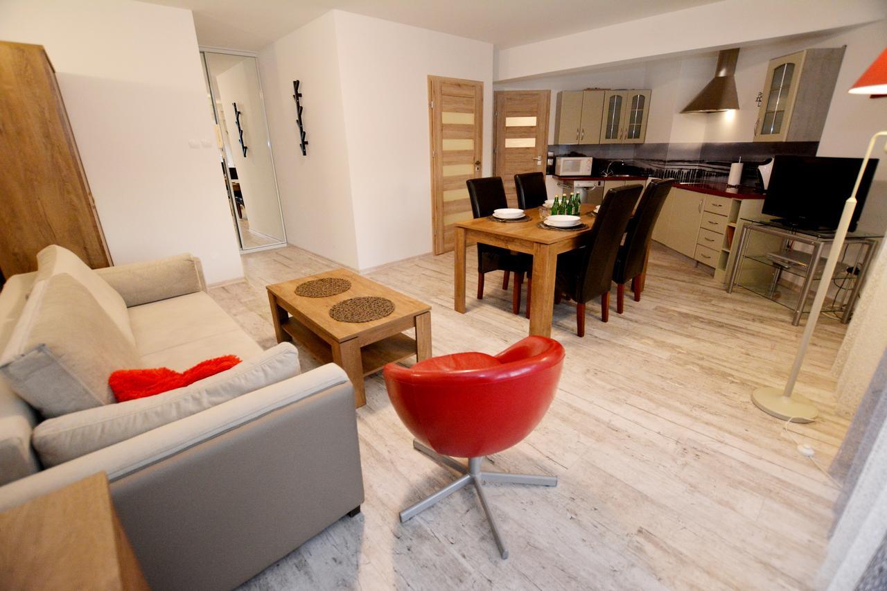 Apartament Przy Latarni Morskiej Колобжег Екстериор снимка